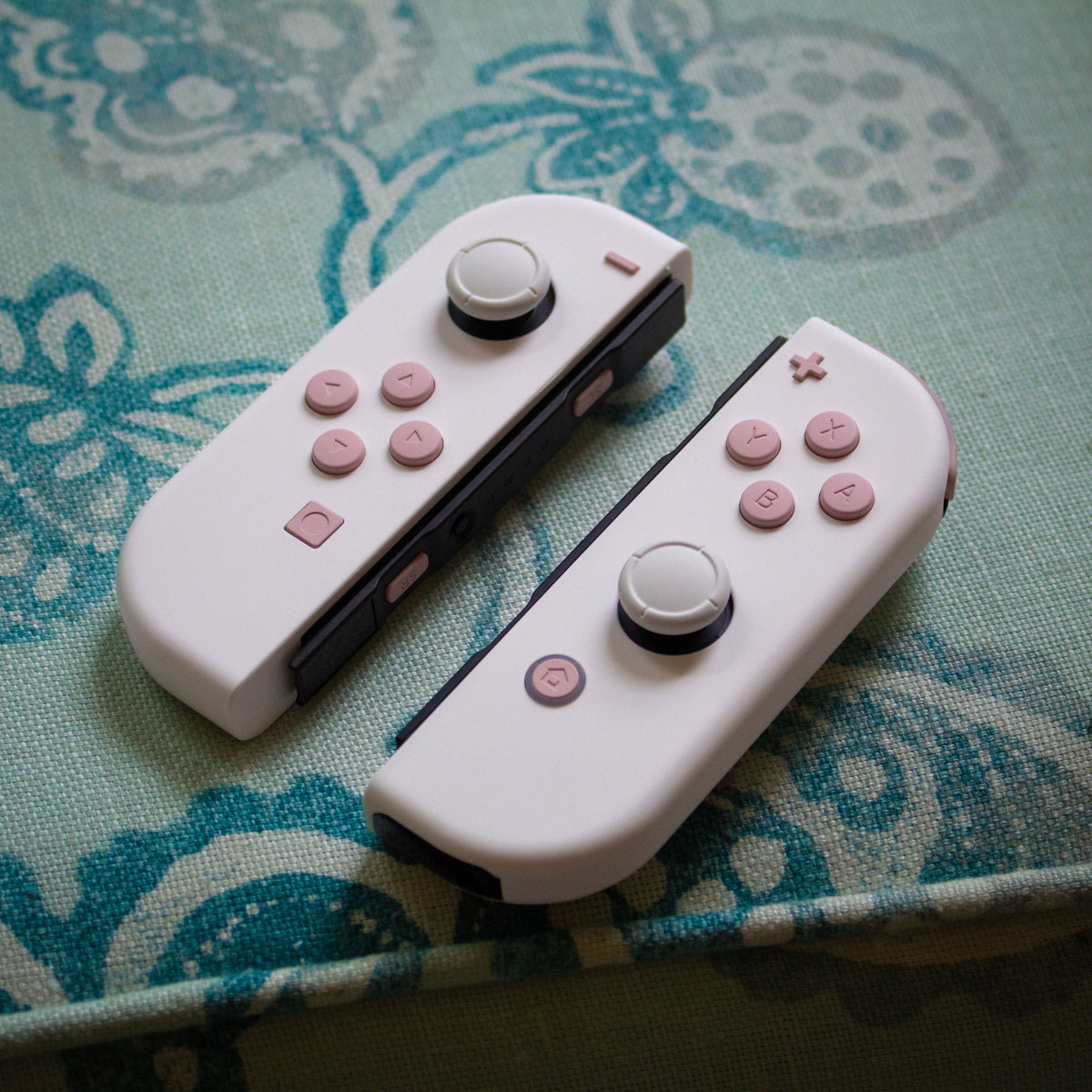 Custom JoyCons Nintendo Switch Joy-Con Controller Mods White with Pink Buttons